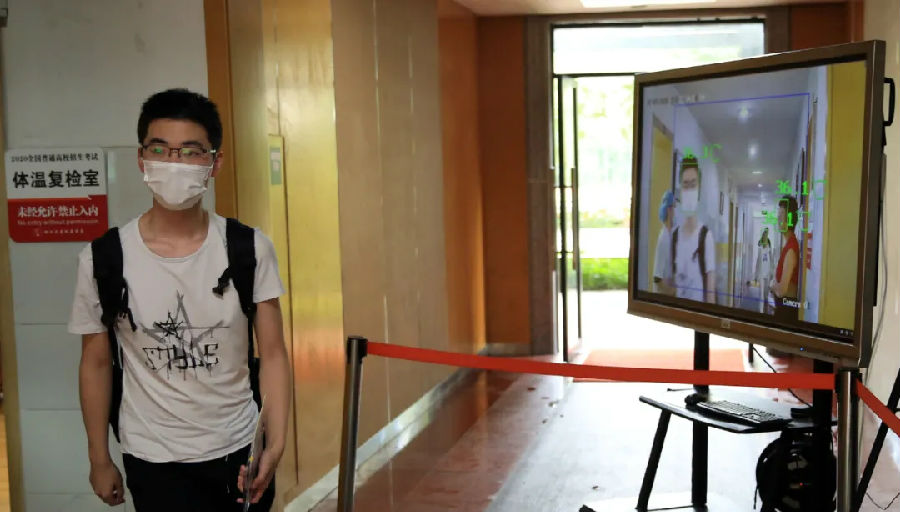 浙江省高考首日平稳有序，32万余考生淡定赴考！